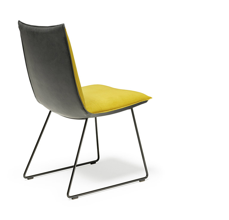 Stuhl S43 mit breitem Wulst